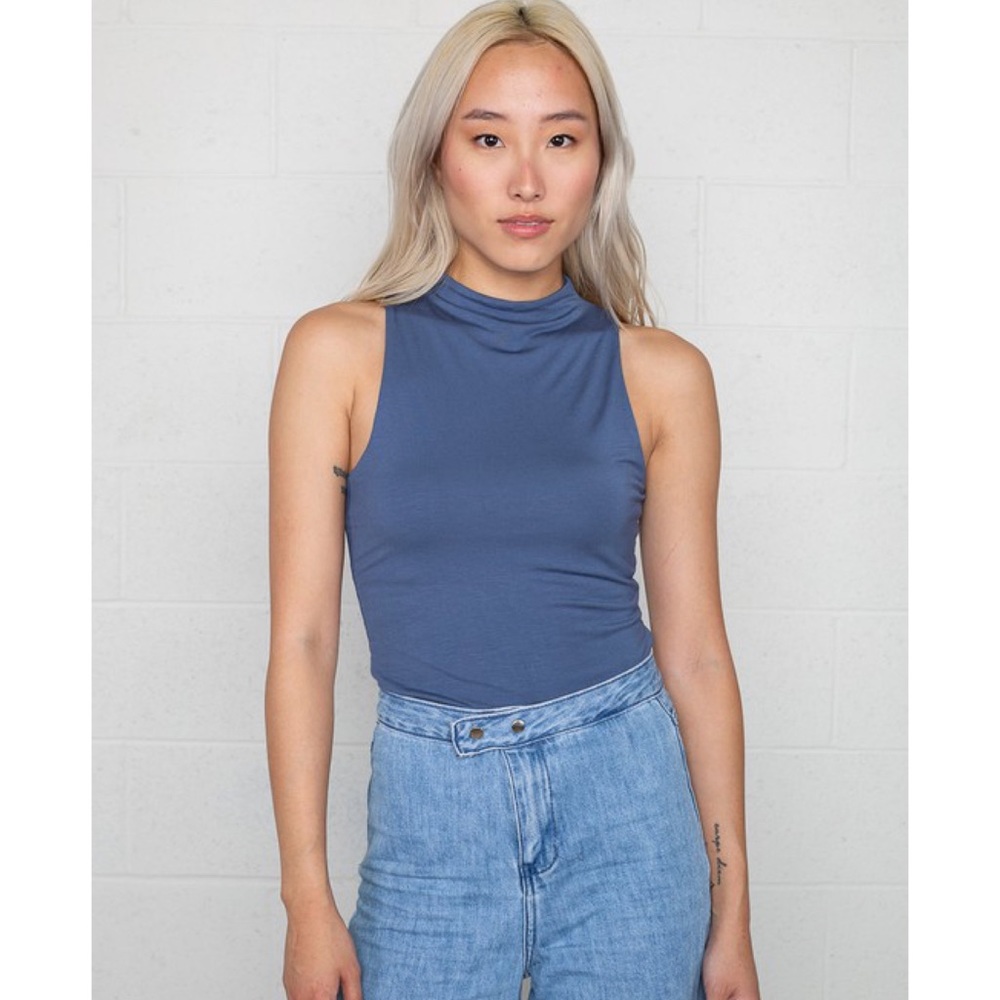 Last1️⃣ Double Layered Mock Neck Stretchy Summer Tank